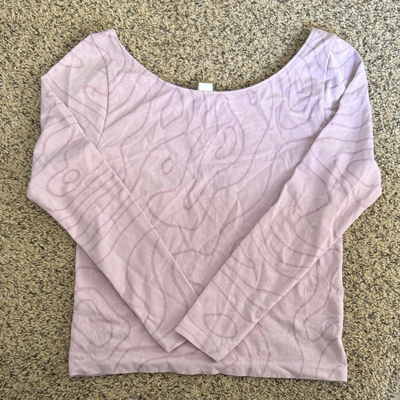 NWT HALARA Lilac Patterned Long Sleeve Top - Picture 3 of 3